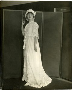 Franklin Suvoir?, Summer Nightee of Marquisette and Lace, c.1905-11